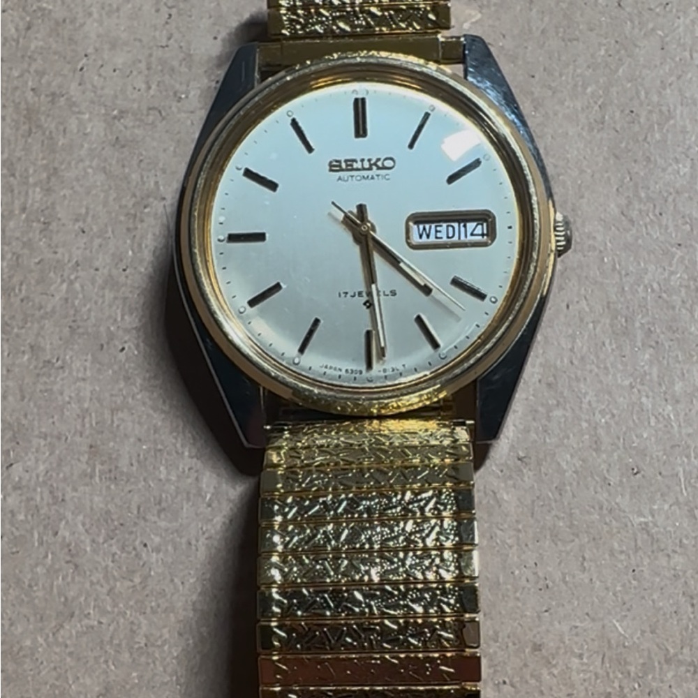 Seiko Gold and Silver Men's Watch